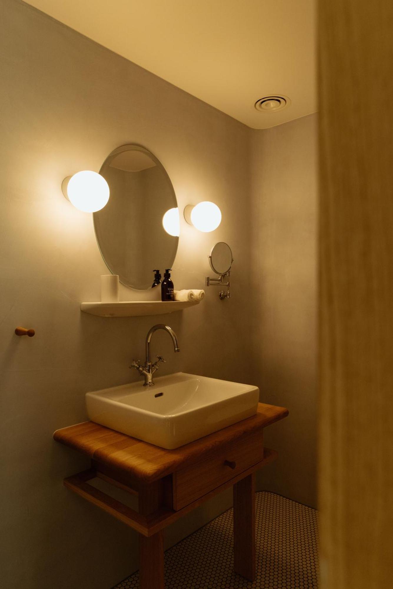 Kleiner Loewe - Stadthotel Bregenz Bagian luar foto