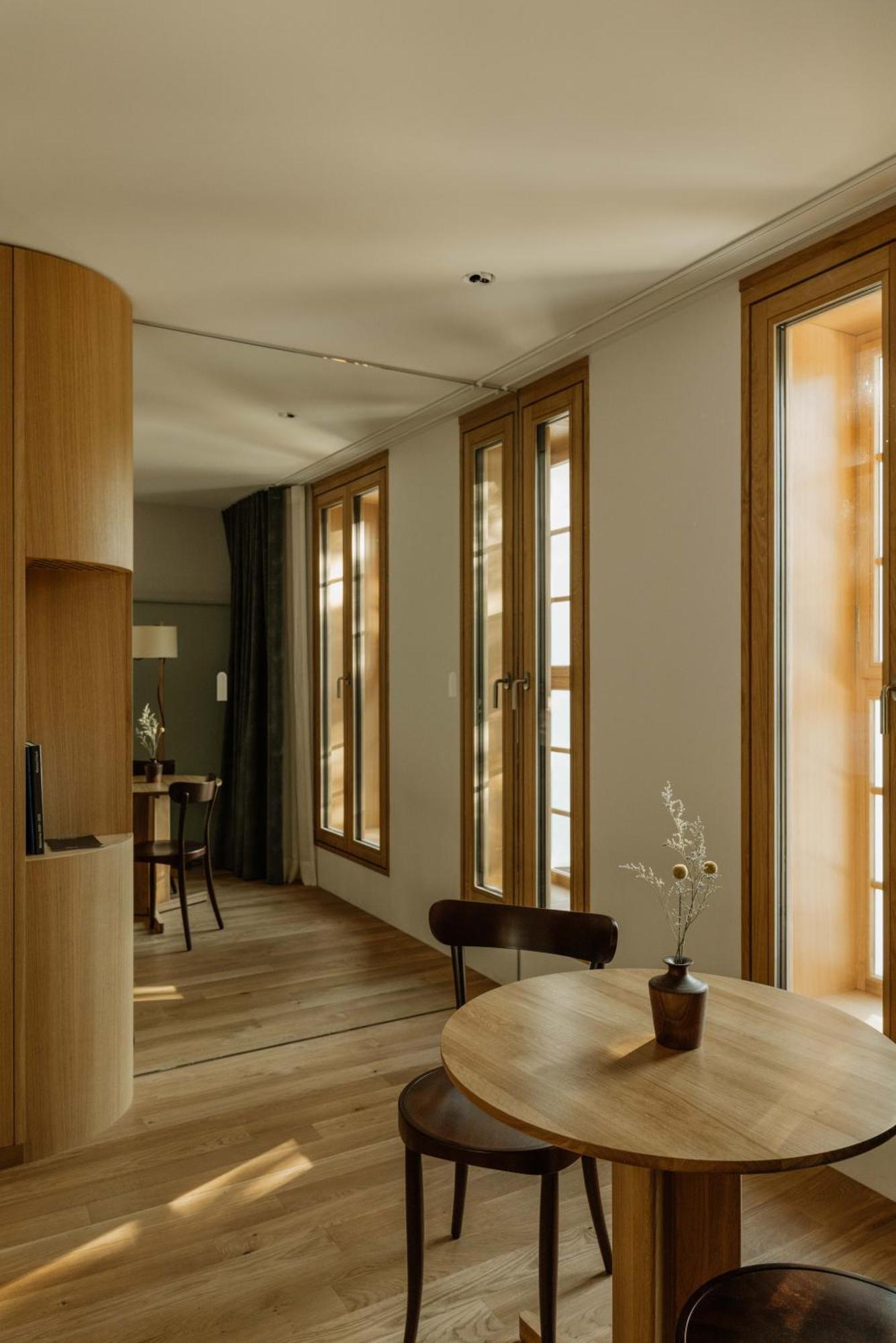 Kleiner Loewe - Stadthotel Bregenz Bagian luar foto