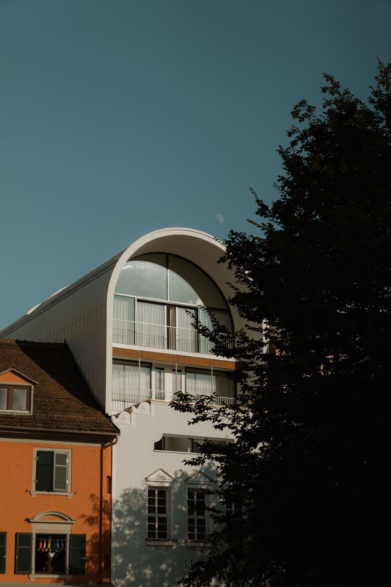 Kleiner Loewe - Stadthotel Bregenz Bagian luar foto