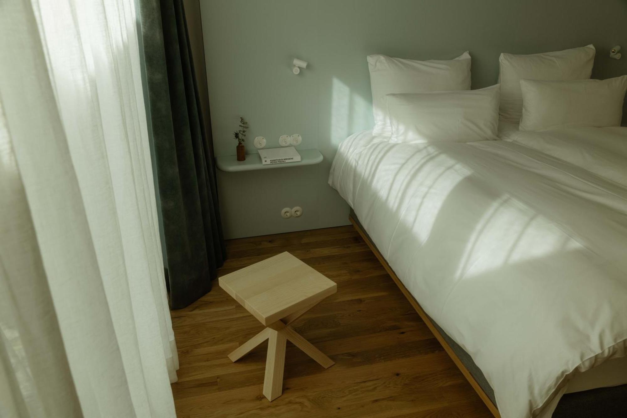 Kleiner Loewe - Stadthotel Bregenz Bagian luar foto