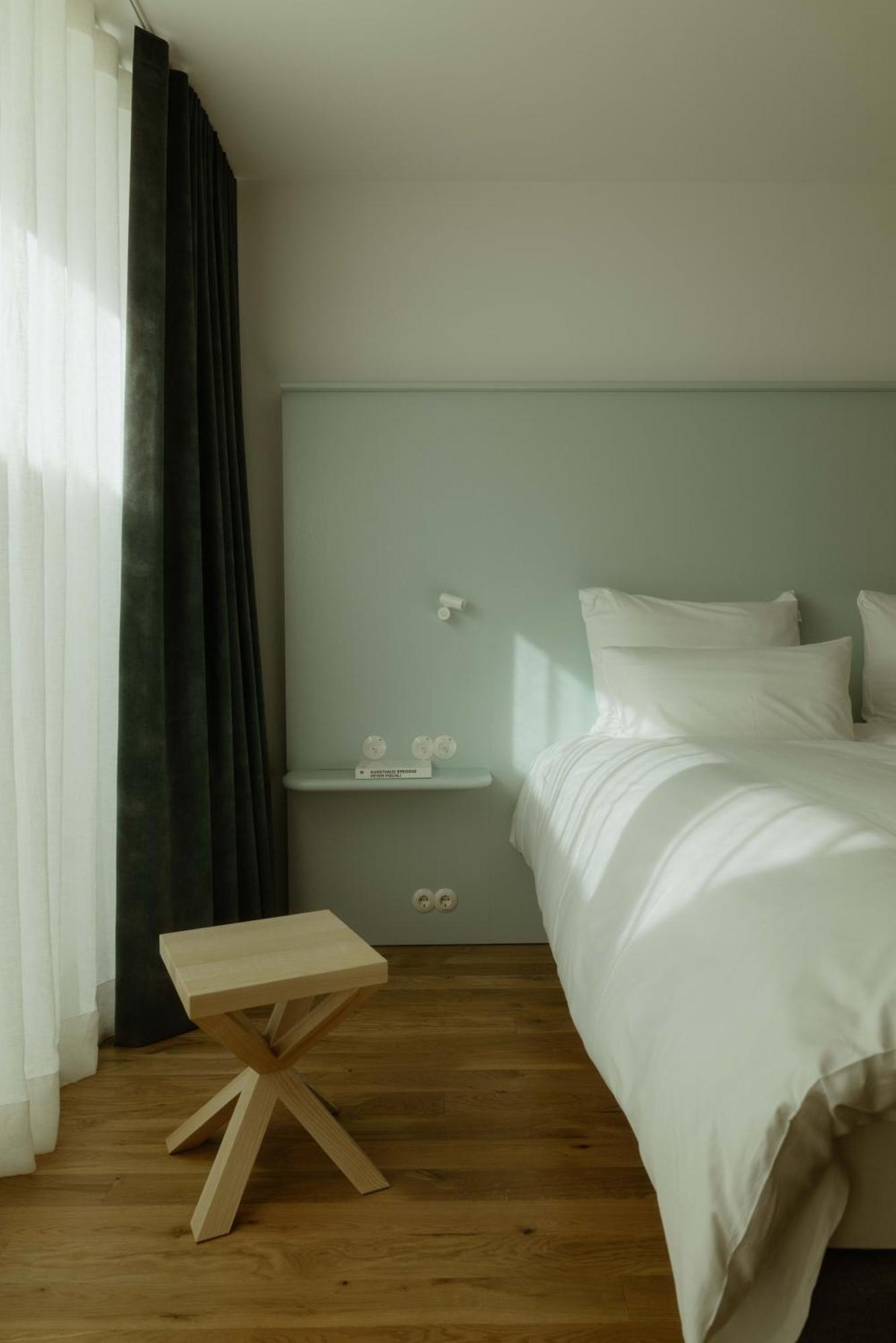 Kleiner Loewe - Stadthotel Bregenz Bagian luar foto
