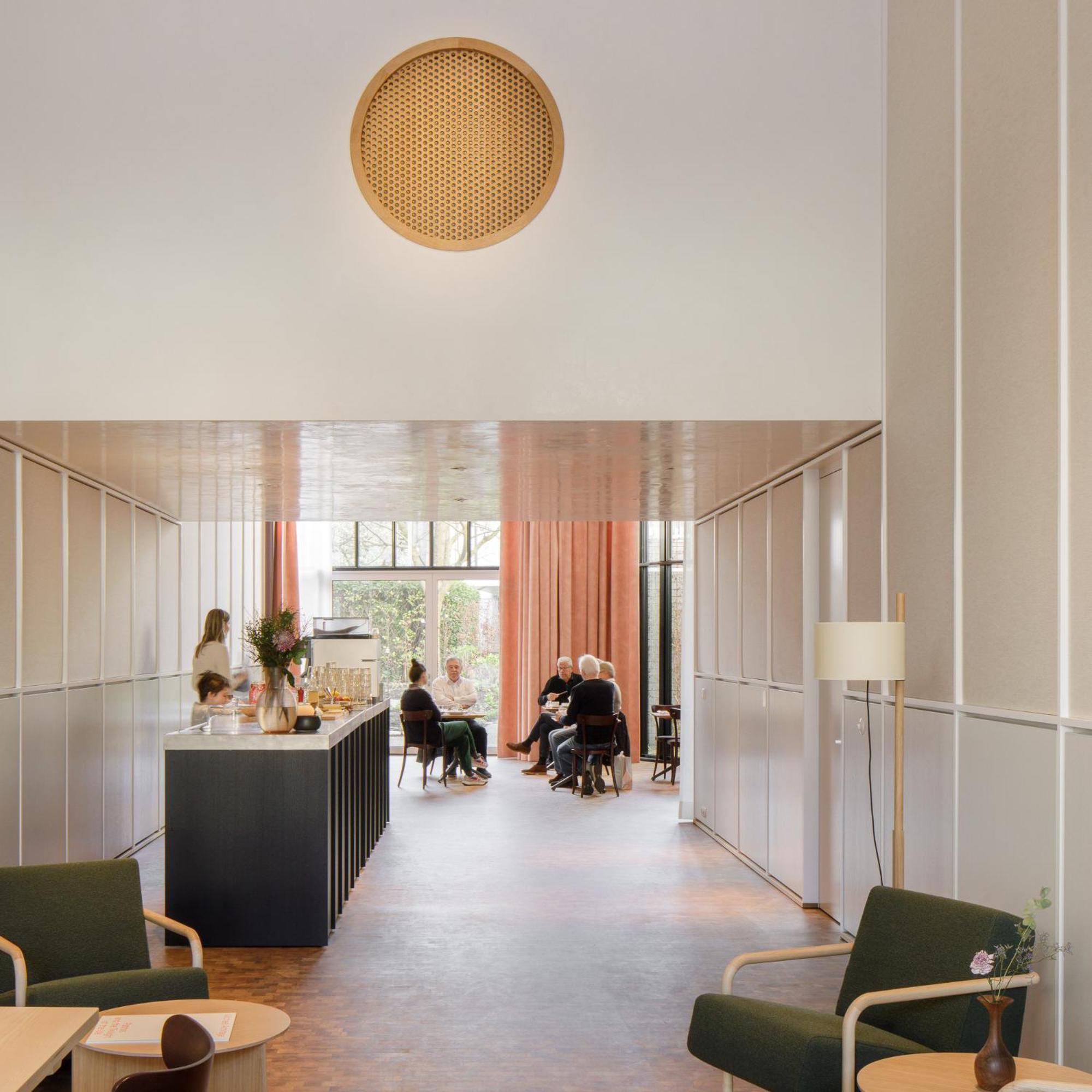 Kleiner Loewe - Stadthotel Bregenz Bagian luar foto