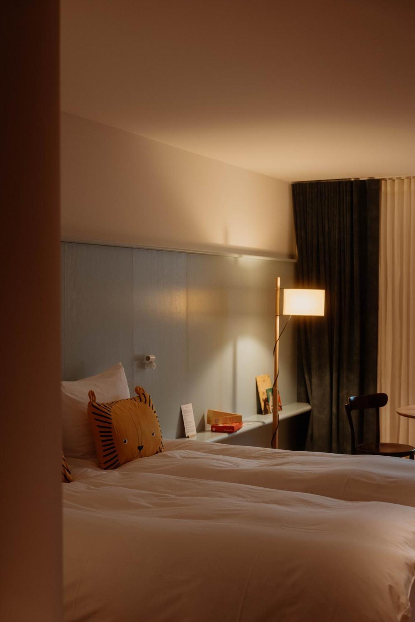 Kleiner Loewe - Stadthotel Bregenz Bagian luar foto