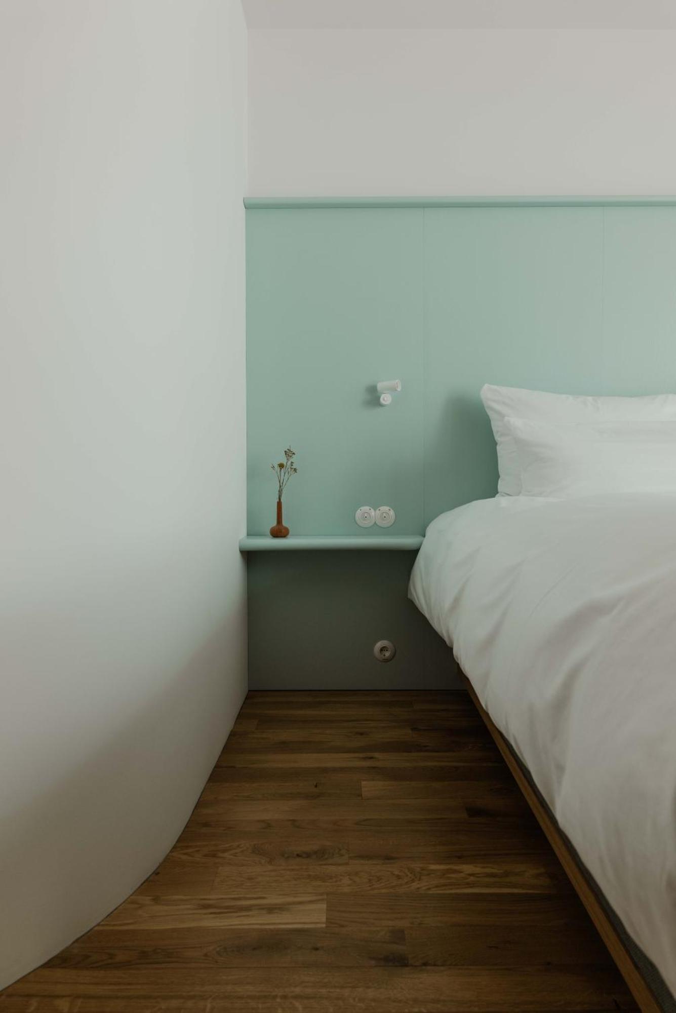 Kleiner Loewe - Stadthotel Bregenz Bagian luar foto